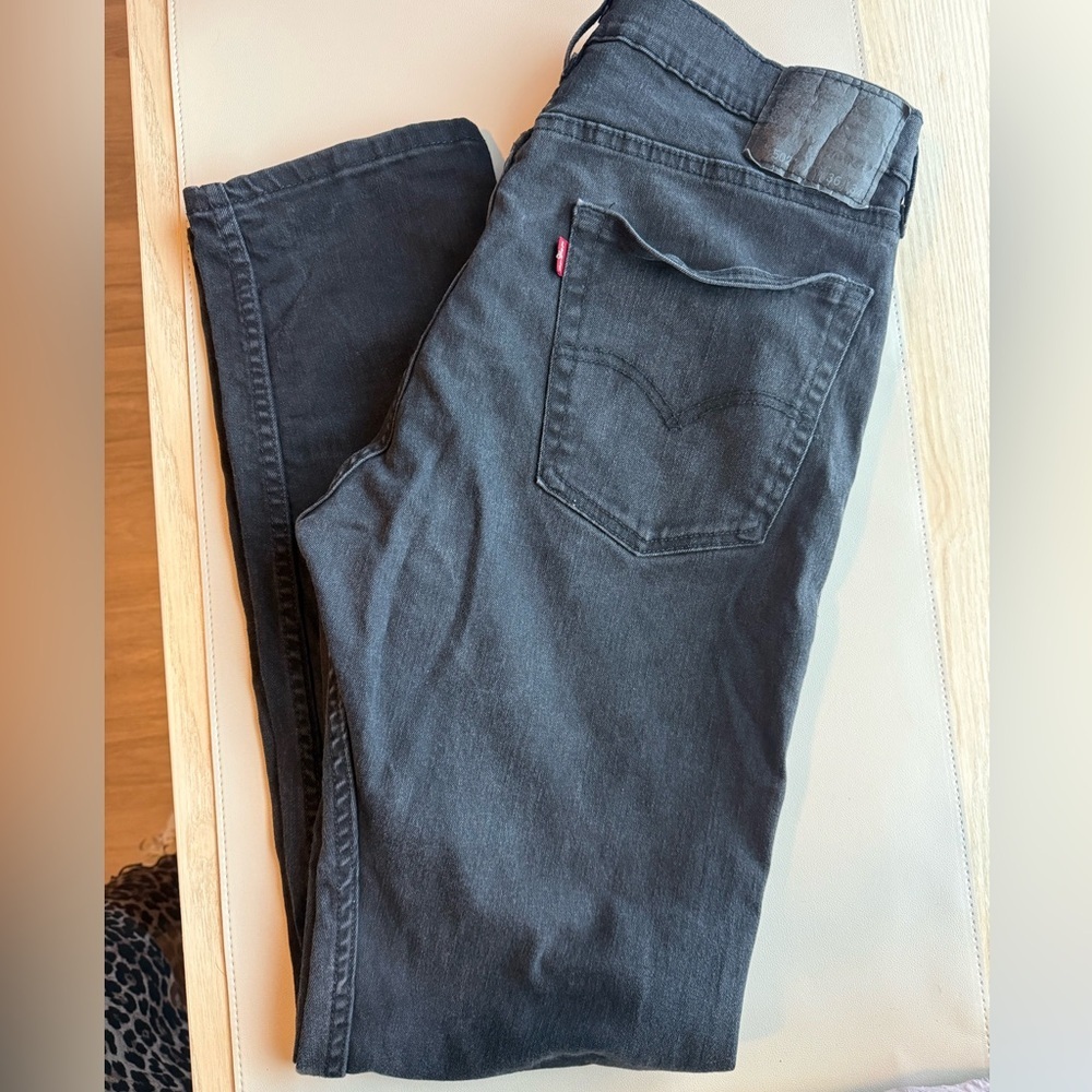 Levi’s Men Black Straight Leg Jeans